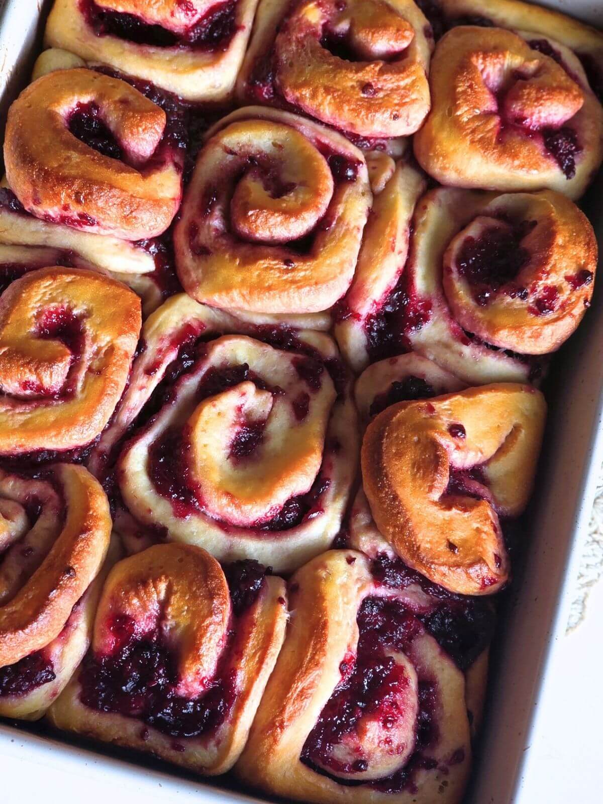 sourdough blackberry lavender rolls recipe
