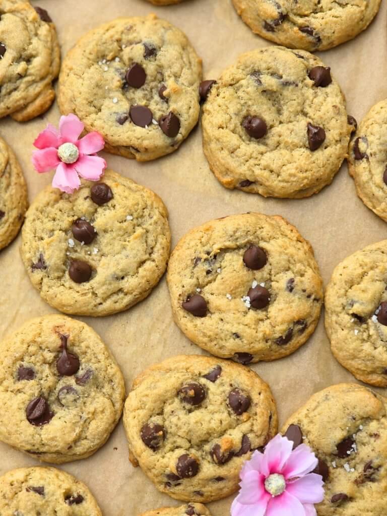 sourdough chocolate chip cookies